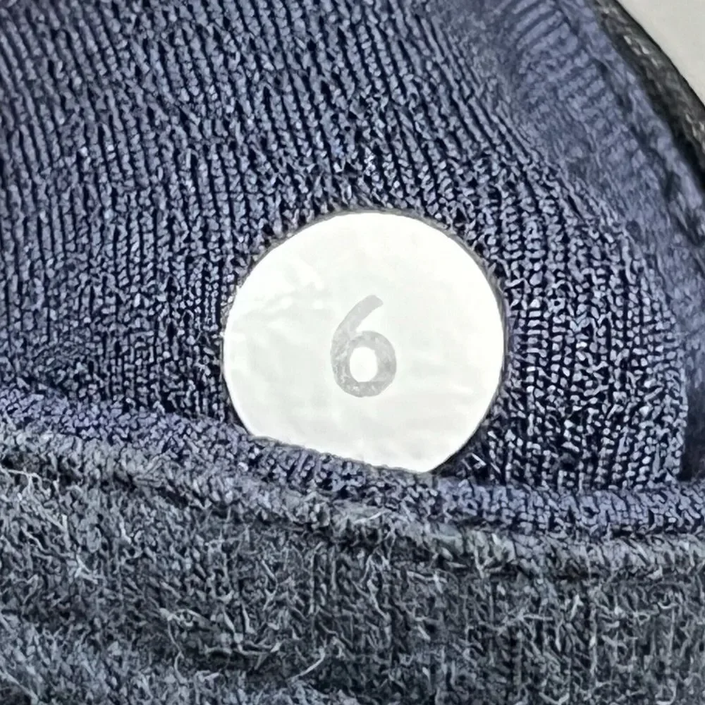 Lululemon Wunder Under‎ Sashiko Crop Leggings Size 6 Navy Blue Black Satin Trim